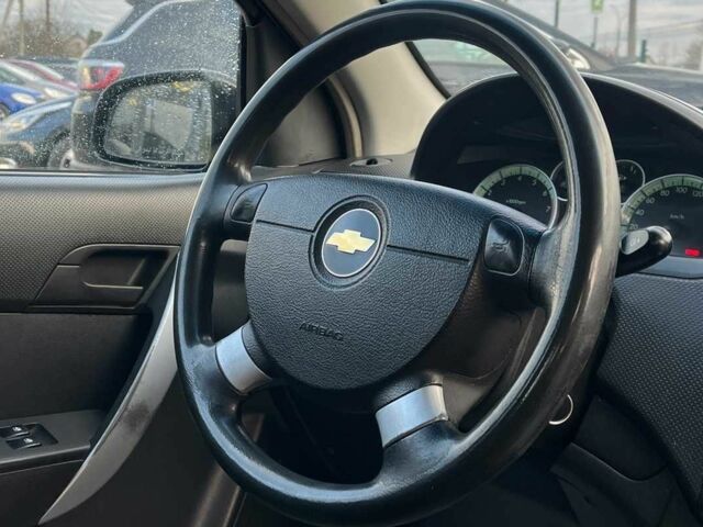 Черный Шевроле Авео, объемом двигателя 1.5 л и пробегом 216 тыс. км за 3100 $, фото 15 на Automoto.ua