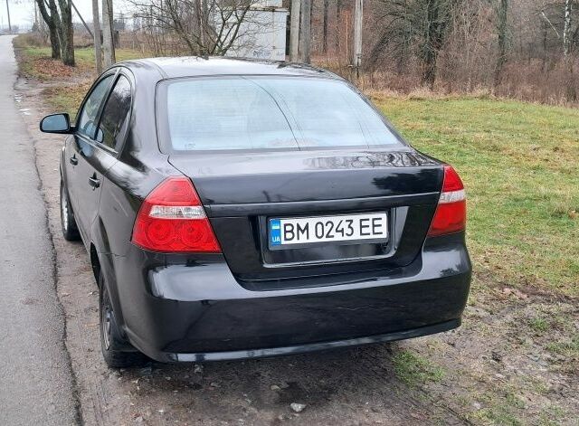 Черный Шевроле Авео, объемом двигателя 1.5 л и пробегом 216 тыс. км за 4000 $, фото 1 на Automoto.ua