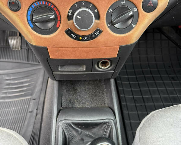 Шевроле Авео 2006 в Житомире на Automoto.ua Черный Шевроле Авео, объемом двигателя 1.5 л и пробегом 227 тыс. км за 4700 $, фото 16 на Automoto.ua