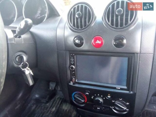 Черный Шевроле Авео, объемом двигателя 1.5 л и пробегом 188 тыс. км за 3600 $, фото 6 на Automoto.ua