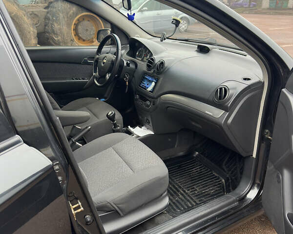 Черный Шевроле Авео, объемом двигателя 1.4 л и пробегом 216 тыс. км за 4500 $, фото 10 на Automoto.ua