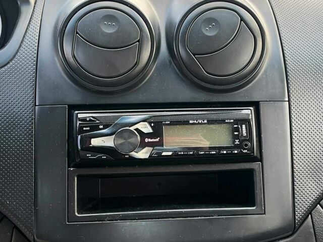 Черный Шевроле Авео, объемом двигателя 1.5 л и пробегом 216 тыс. км за 3100 $, фото 13 на Automoto.ua