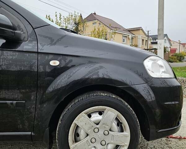 Черный Шевроле Авео, объемом двигателя 1.5 л и пробегом 179 тыс. км за 4000 $, фото 11 на Automoto.ua