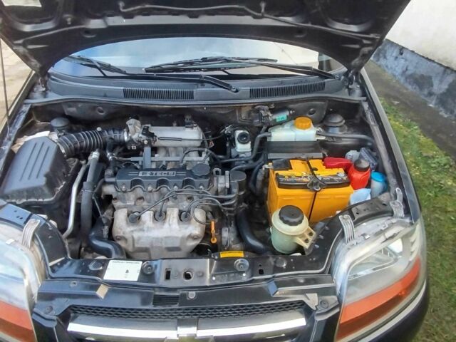 Черный Шевроле Авео, объемом двигателя 1.5 л и пробегом 193 тыс. км за 3000 $, фото 5 на Automoto.ua