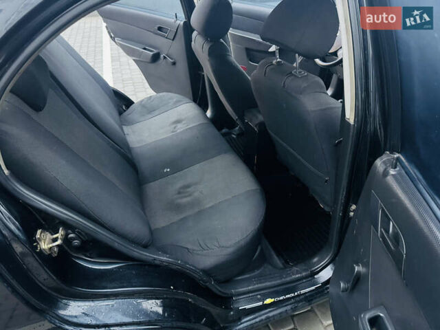 Черный Шевроле Авео, объемом двигателя 1.5 л и пробегом 300 тыс. км за 2750 $, фото 9 на Automoto.ua