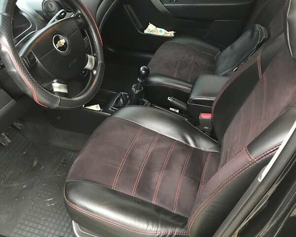 Черный Шевроле Авео, объемом двигателя 1.5 л и пробегом 120 тыс. км за 4300 $, фото 3 на Automoto.ua