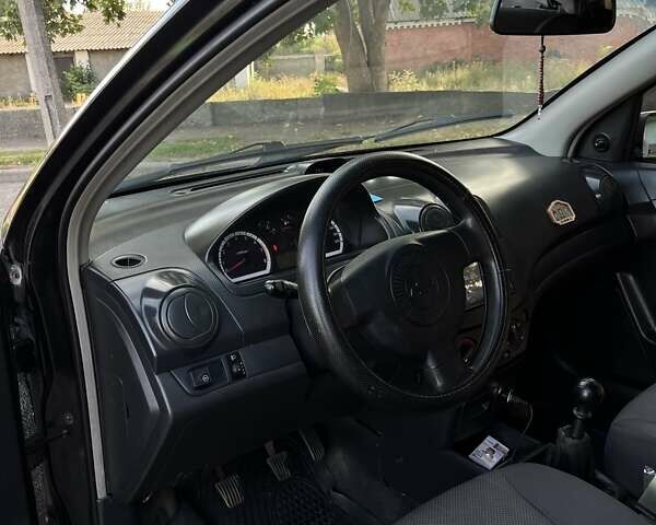 Чорний Шевроле Авео, об'ємом двигуна 1.5 л та пробігом 250 тис. км за 2999 $, фото 6 на Automoto.ua
