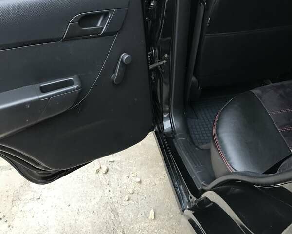 Черный Шевроле Авео, объемом двигателя 1.5 л и пробегом 120 тыс. км за 4300 $, фото 7 на Automoto.ua