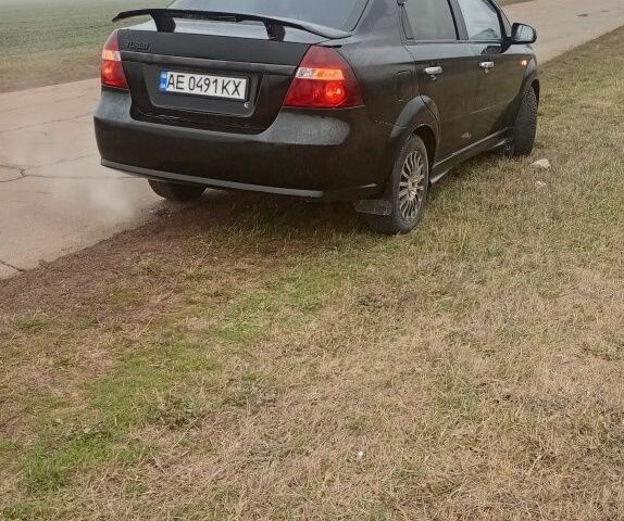 Черный Шевроле Авео, объемом двигателя 1.5 л и пробегом 215 тыс. км за 3400 $, фото 11 на Automoto.ua