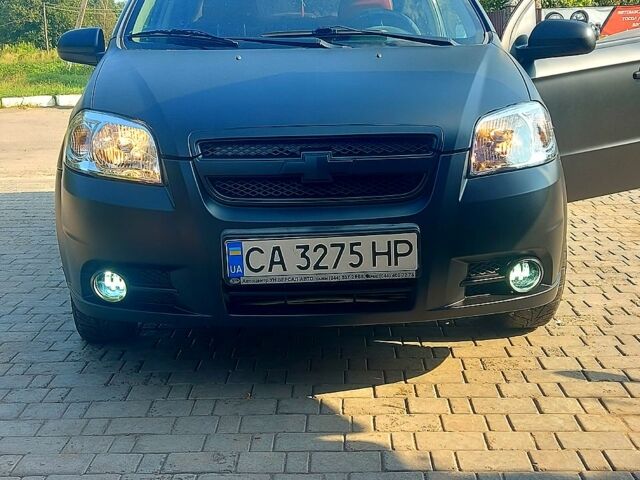 Черный Шевроле Авео, объемом двигателя 1.5 л и пробегом 180 тыс. км за 4500 $, фото 3 на Automoto.ua