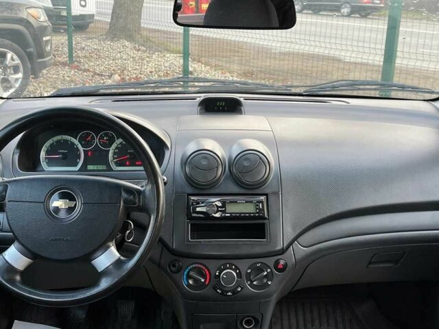 Черный Шевроле Авео, объемом двигателя 1.5 л и пробегом 216 тыс. км за 3100 $, фото 10 на Automoto.ua