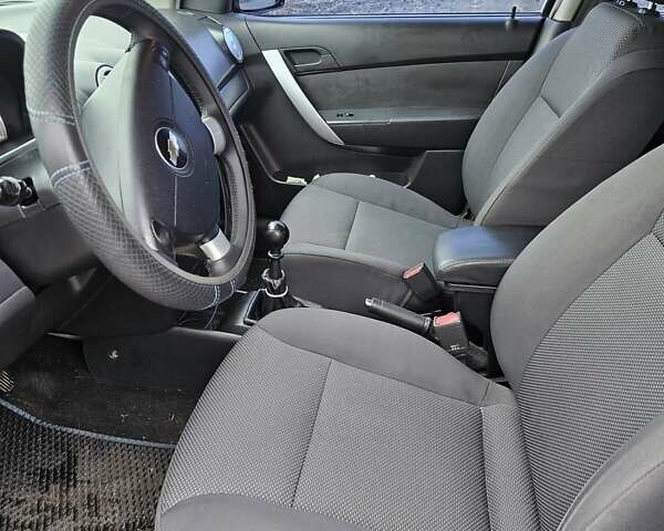 Черный Шевроле Авео, объемом двигателя 1.5 л и пробегом 179 тыс. км за 4000 $, фото 20 на Automoto.ua