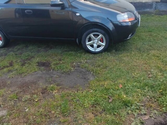 Черный Шевроле Авео, объемом двигателя 1.5 л и пробегом 193 тыс. км за 3000 $, фото 2 на Automoto.ua