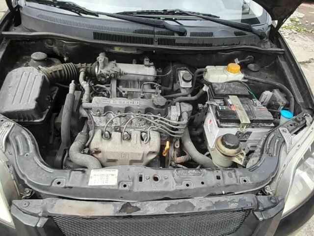 Черный Шевроле Авео, объемом двигателя 1.5 л и пробегом 186 тыс. км за 3000 $, фото 6 на Automoto.ua