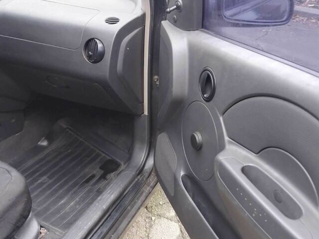 Чорний Шевроле Авео, об'ємом двигуна 1.5 л та пробігом 79 тис. км за 2200 $, фото 2 на Automoto.ua