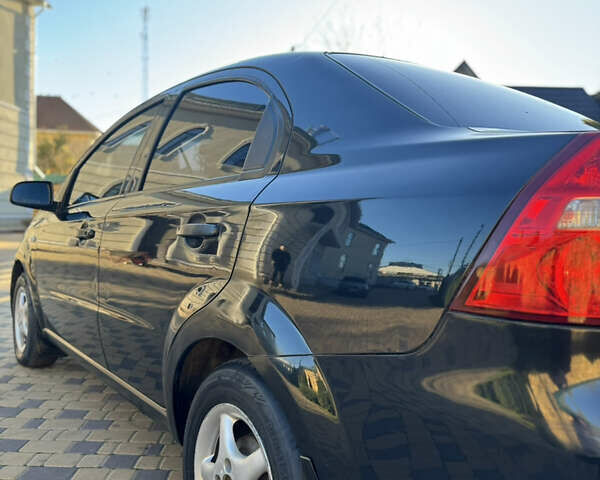 Черный Шевроле Авео, объемом двигателя 1.5 л и пробегом 190 тыс. км за 3350 $, фото 6 на Automoto.ua