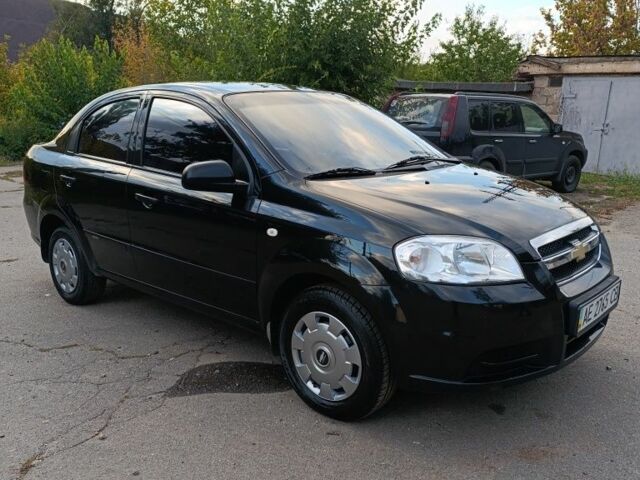 Черный Шевроле Авео, объемом двигателя 1.5 л и пробегом 200 тыс. км за 4000 $, фото 2 на Automoto.ua