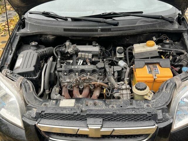 Черный Шевроле Авео, объемом двигателя 1.5 л и пробегом 195 тыс. км за 3450 $, фото 13 на Automoto.ua