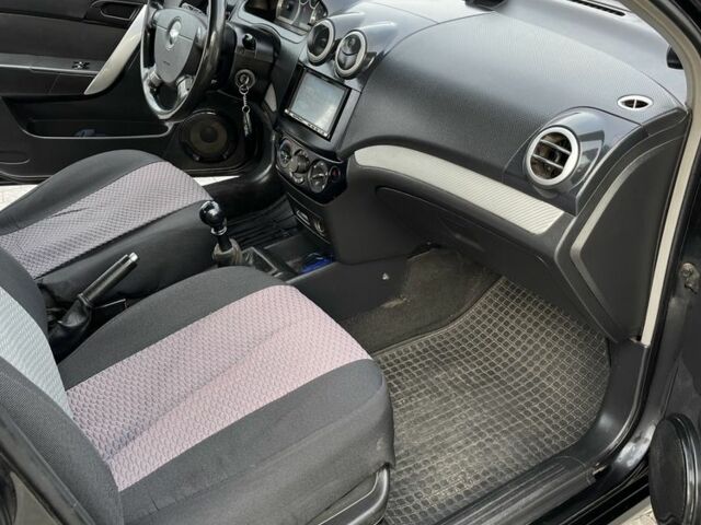 Чорний Шевроле Авео, об'ємом двигуна 1.5 л та пробігом 325 тис. км за 2999 $, фото 11 на Automoto.ua