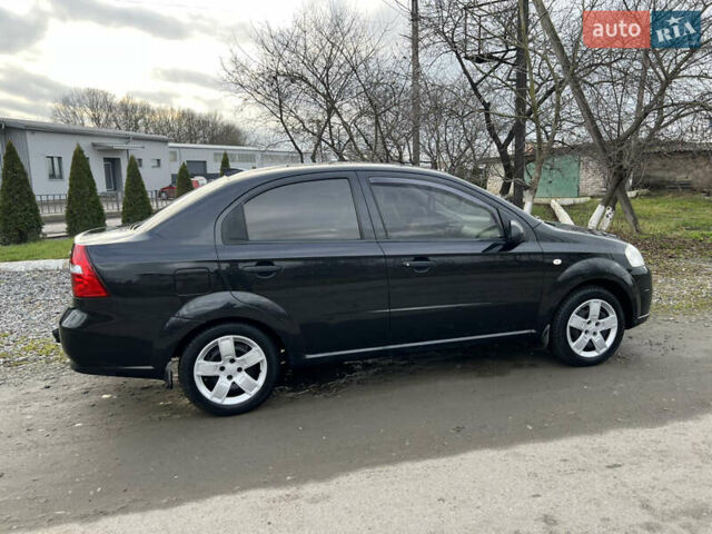 Черный Шевроле Авео, объемом двигателя 1.5 л и пробегом 250 тыс. км за 3350 $, фото 1 на Automoto.ua