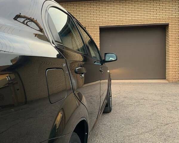 Черный Шевроле Авео, объемом двигателя 1.5 л и пробегом 205 тыс. км за 3650 $, фото 5 на Automoto.ua