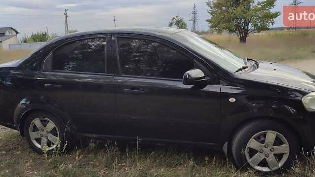 Черный Шевроле Авео, объемом двигателя 1.5 л и пробегом 379 тыс. км за 2999 $, фото 5 на Automoto.ua