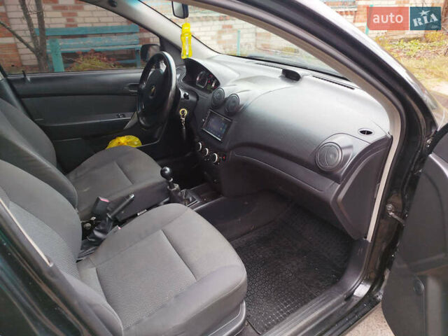 Черный Шевроле Авео, объемом двигателя 1.5 л и пробегом 200 тыс. км за 3700 $, фото 4 на Automoto.ua