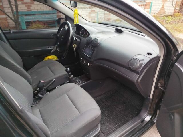 Черный Шевроле Авео, объемом двигателя 1.5 л и пробегом 200 тыс. км за 3800 $, фото 4 на Automoto.ua