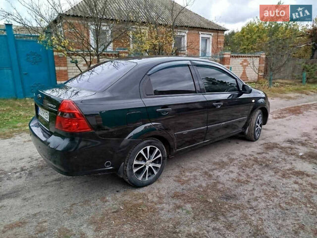 Черный Шевроле Авео, объемом двигателя 1.5 л и пробегом 200 тыс. км за 3700 $, фото 1 на Automoto.ua