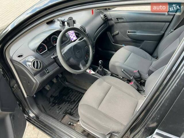 Чорний Шевроле Авео, об'ємом двигуна 1.5 л та пробігом 177 тис. км за 3200 $, фото 19 на Automoto.ua