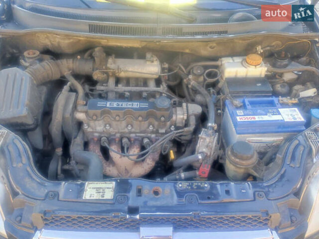 Черный Шевроле Авео, объемом двигателя 1.5 л и пробегом 449 тыс. км за 2800 $, фото 9 на Automoto.ua