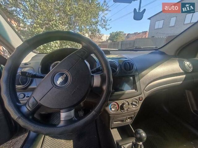 Черный Шевроле Авео, объемом двигателя 1.5 л и пробегом 85 тыс. км за 4700 $, фото 2 на Automoto.ua