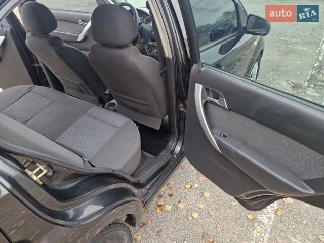 Черный Шевроле Авео, объемом двигателя 1.5 л и пробегом 256 тыс. км за 4600 $, фото 14 на Automoto.ua