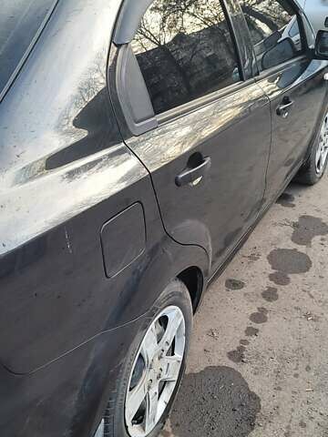 Черный Шевроле Авео, объемом двигателя 1.5 л и пробегом 290 тыс. км за 3300 $, фото 6 на Automoto.ua