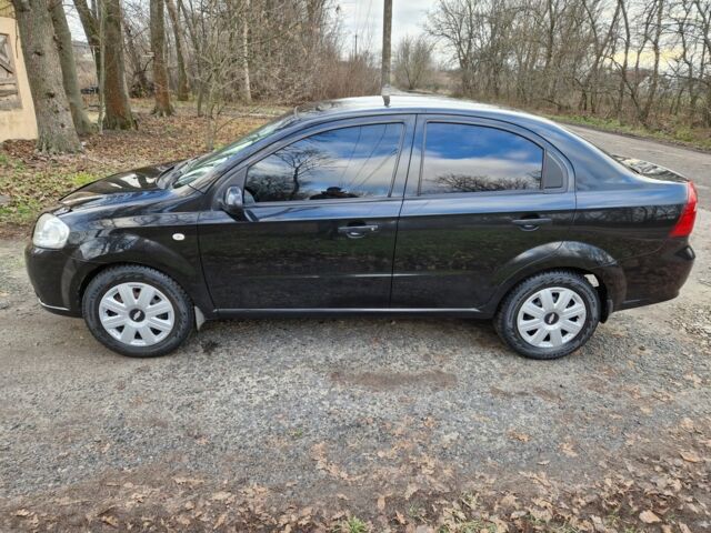 Черный Шевроле Авео, объемом двигателя 1.5 л и пробегом 256 тыс. км за 4200 $, фото 2 на Automoto.ua