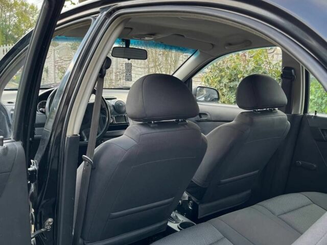 Шевроле Авео 2007 в Шепетовке на Automoto.ua Черный Шевроле Авео, объемом двигателя 0 л и пробегом 83 тыс. км за 4200 $, фото 8 на Automoto.ua