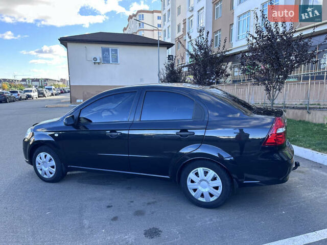 Черный Шевроле Авео, объемом двигателя 1.5 л и пробегом 228 тыс. км за 3900 $, фото 4 на Automoto.ua
