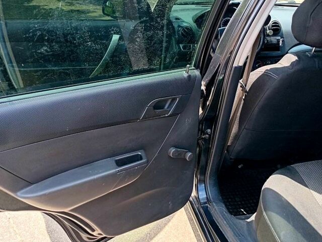 Черный Шевроле Авео, объемом двигателя 1.5 л и пробегом 188 тыс. км за 4250 $, фото 7 на Automoto.ua