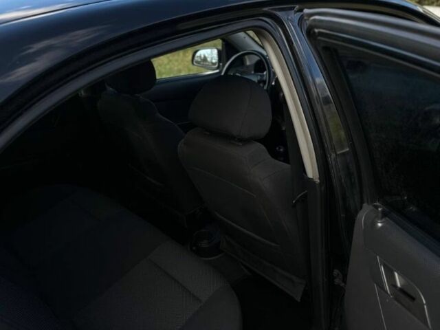 Черный Шевроле Авео, объемом двигателя 1.5 л и пробегом 193 тыс. км за 4200 $, фото 3 на Automoto.ua