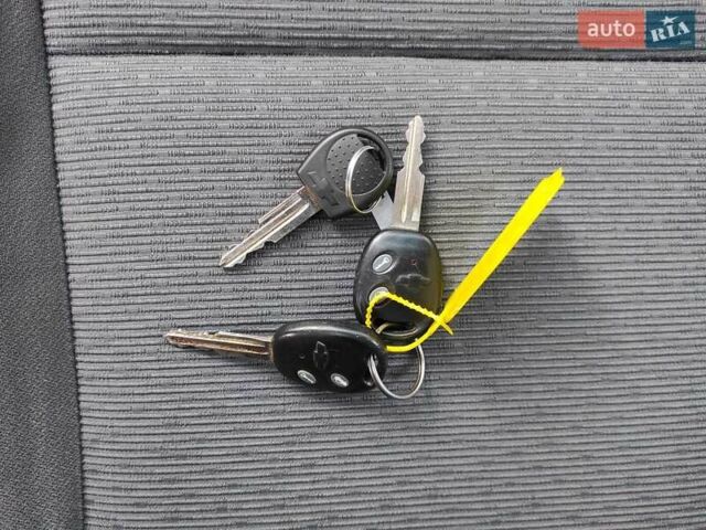 Черный Шевроле Авео, объемом двигателя 1.4 л и пробегом 183 тыс. км за 4950 $, фото 29 на Automoto.ua