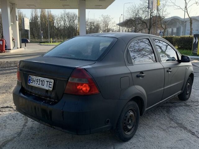 Черный Шевроле Авео, объемом двигателя 1.5 л и пробегом 250 тыс. км за 2350 $, фото 2 на Automoto.ua