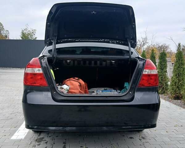 Черный Шевроле Авео, объемом двигателя 1.5 л и пробегом 206 тыс. км за 3900 $, фото 11 на Automoto.ua