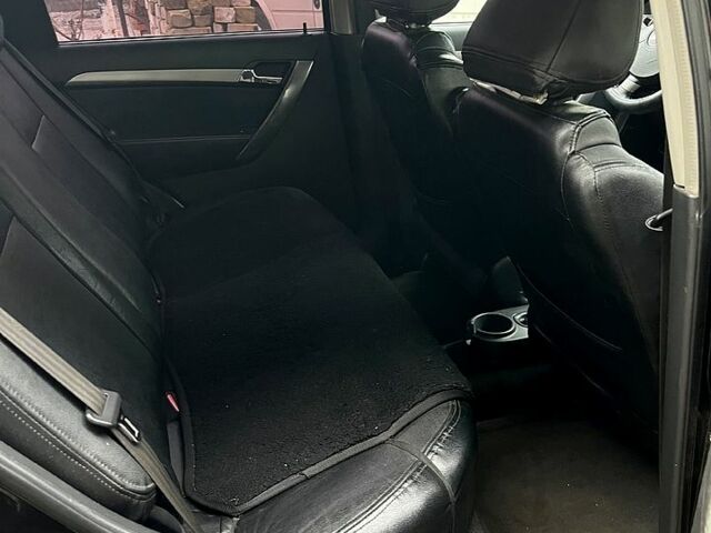 Чорний Шевроле Авео, об'ємом двигуна 1.6 л та пробігом 104 тис. км за 3500 $, фото 2 на Automoto.ua