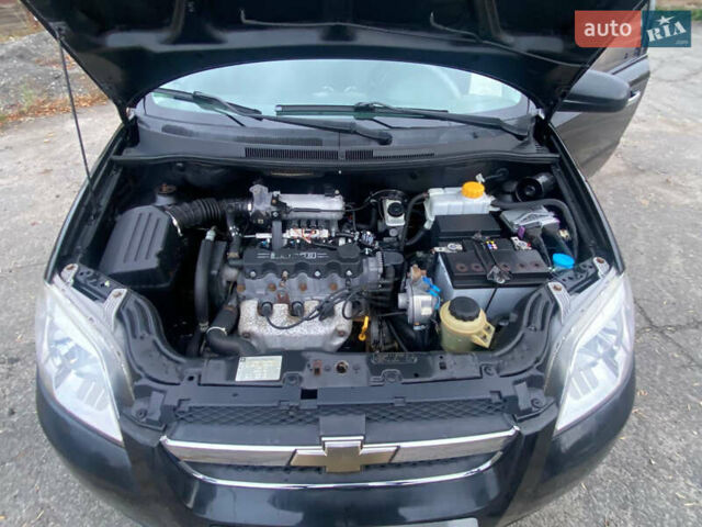 Черный Шевроле Авео, объемом двигателя 1.5 л и пробегом 130 тыс. км за 4500 $, фото 11 на Automoto.ua
