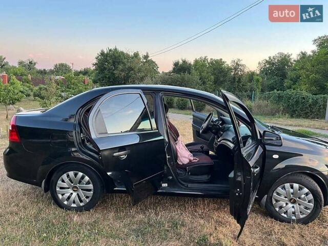 Черный Шевроле Авео, объемом двигателя 1.5 л и пробегом 163 тыс. км за 5500 $, фото 4 на Automoto.ua