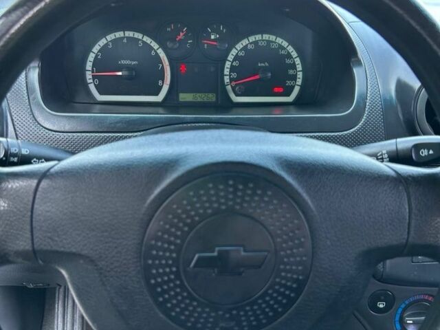 Черный Шевроле Авео, объемом двигателя 1.5 л и пробегом 165 тыс. км за 4655 $, фото 2 на Automoto.ua