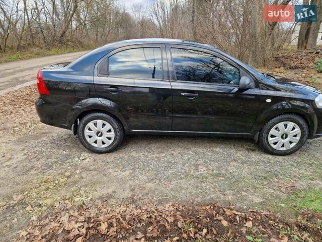 Черный Шевроле Авео, объемом двигателя 1.5 л и пробегом 256 тыс. км за 4200 $, фото 5 на Automoto.ua