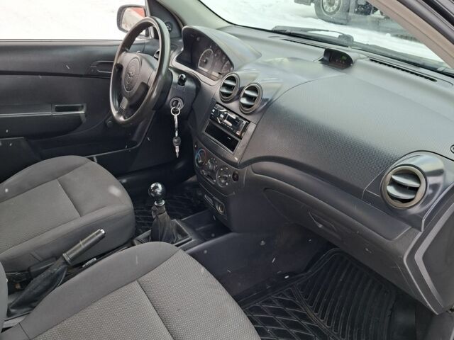 Черный Шевроле Авео, объемом двигателя 1.5 л и пробегом 213 тыс. км за 3900 $, фото 19 на Automoto.ua