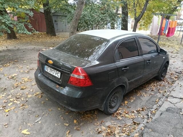 Черный Шевроле Авео, объемом двигателя 1.5 л и пробегом 220 тыс. км за 2100 $, фото 4 на Automoto.ua
