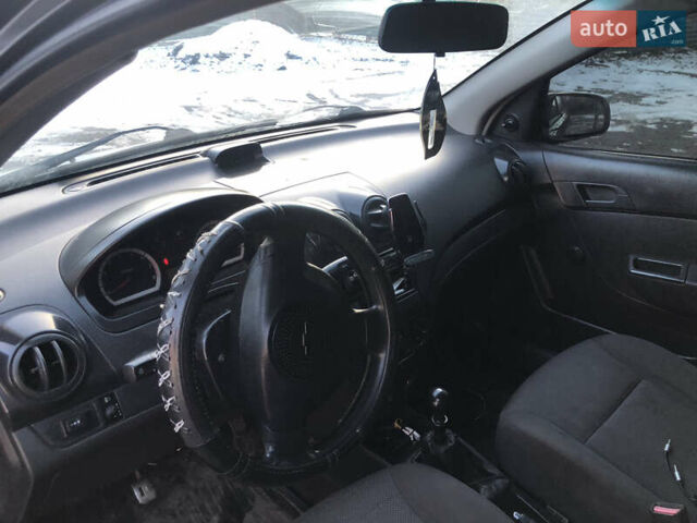 Черный Шевроле Авео, объемом двигателя 1.5 л и пробегом 260 тыс. км за 2900 $, фото 6 на Automoto.ua